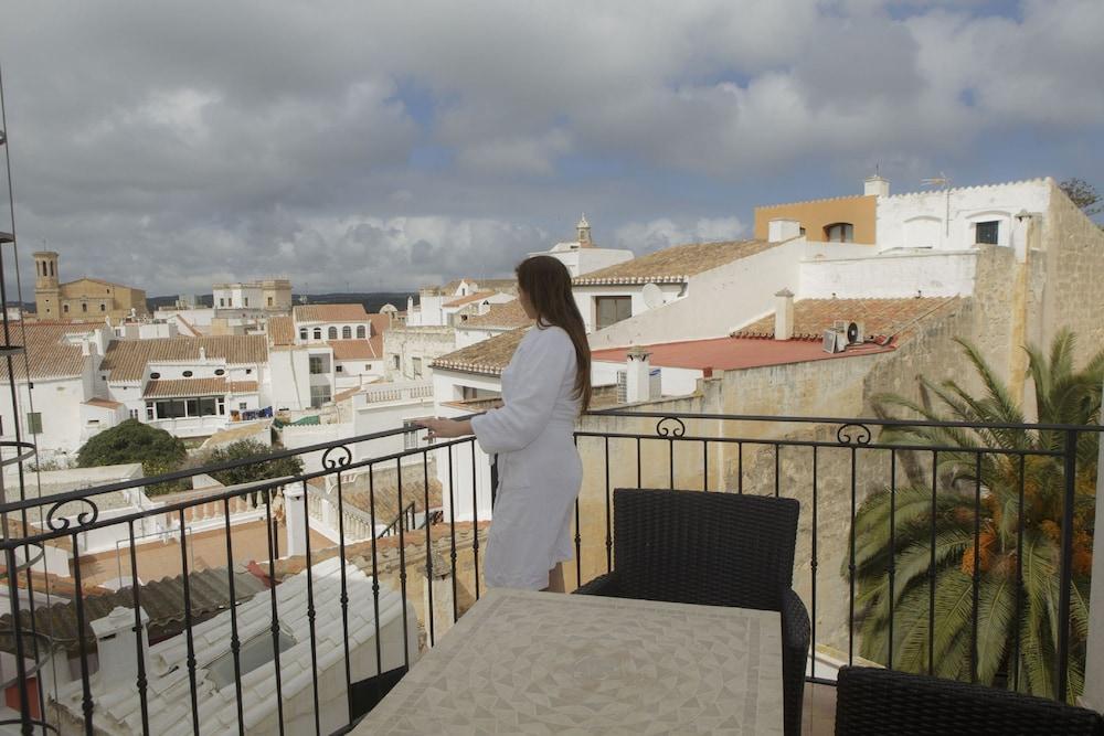 Hotel San Miguel ماهون المظهر الخارجي الصورة